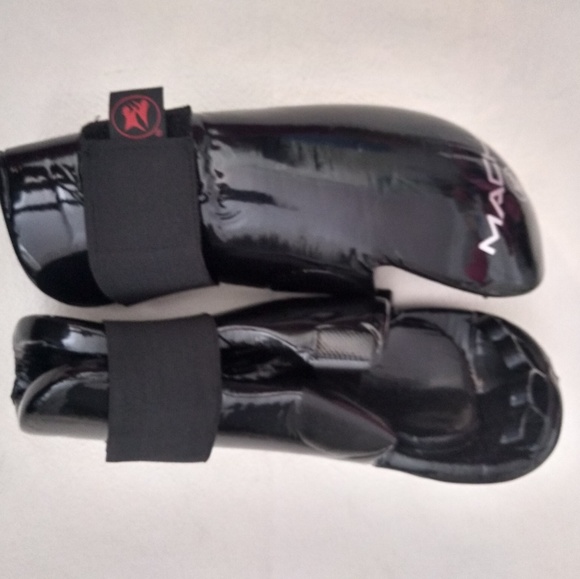 7 Piece sparring gear set + uniform and bag - Picture 6 of 6